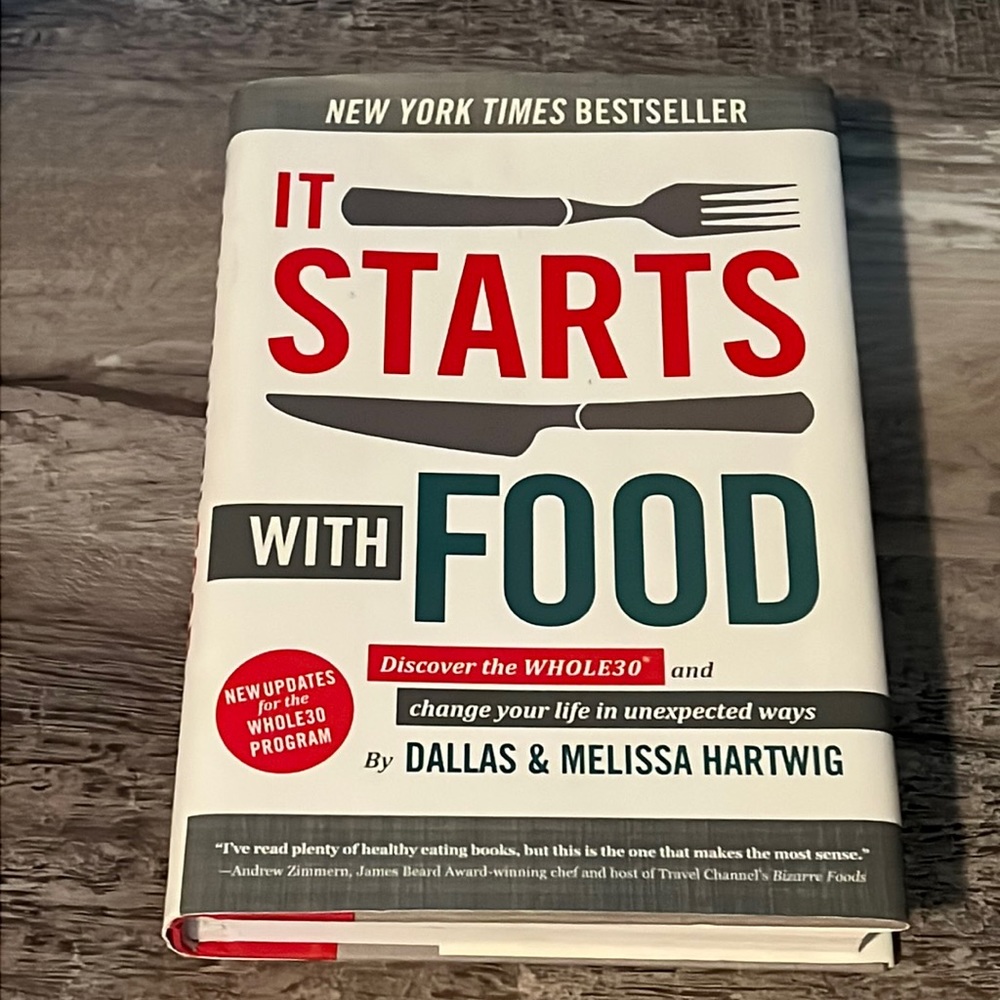 It Starts with Food by Dallas and Melissa Hartwig
